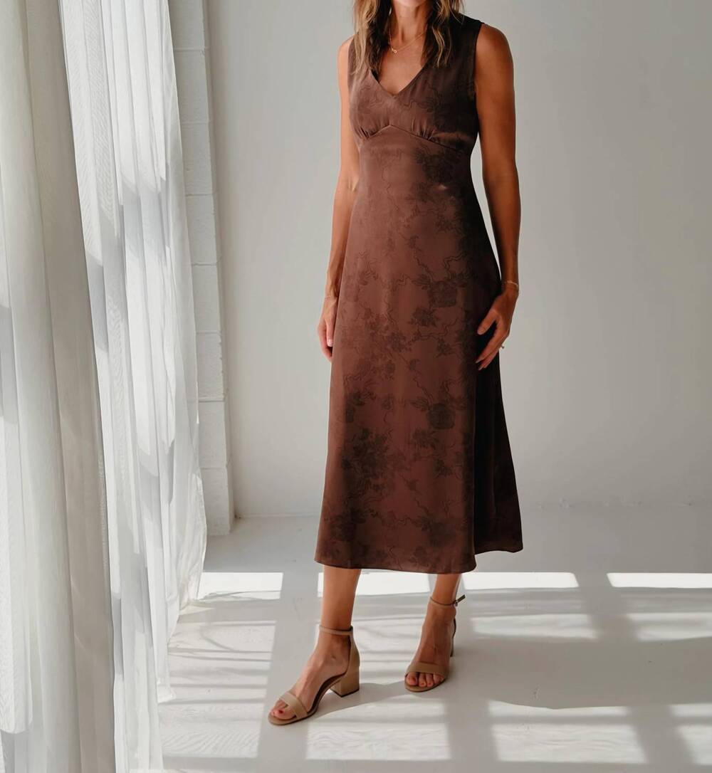 NEW ZOE AND CLAIRE roselyn midi dres in brown